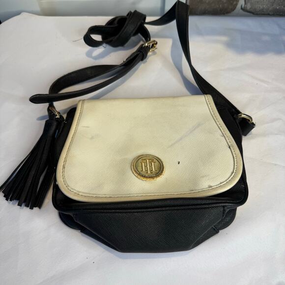 Tommy Hilfiger White and Black - Picture 1 of 9